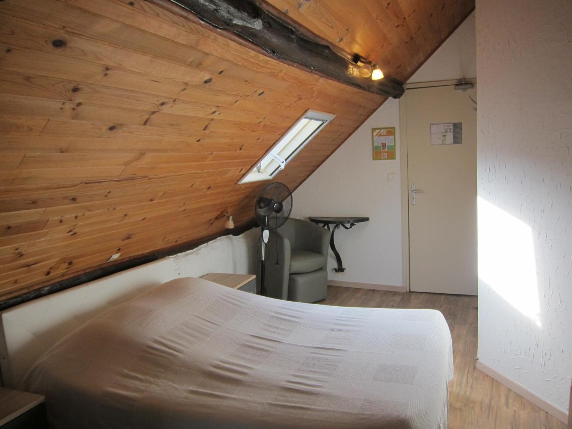 Auberge Des Deux Rivieres Seix Habitación foto